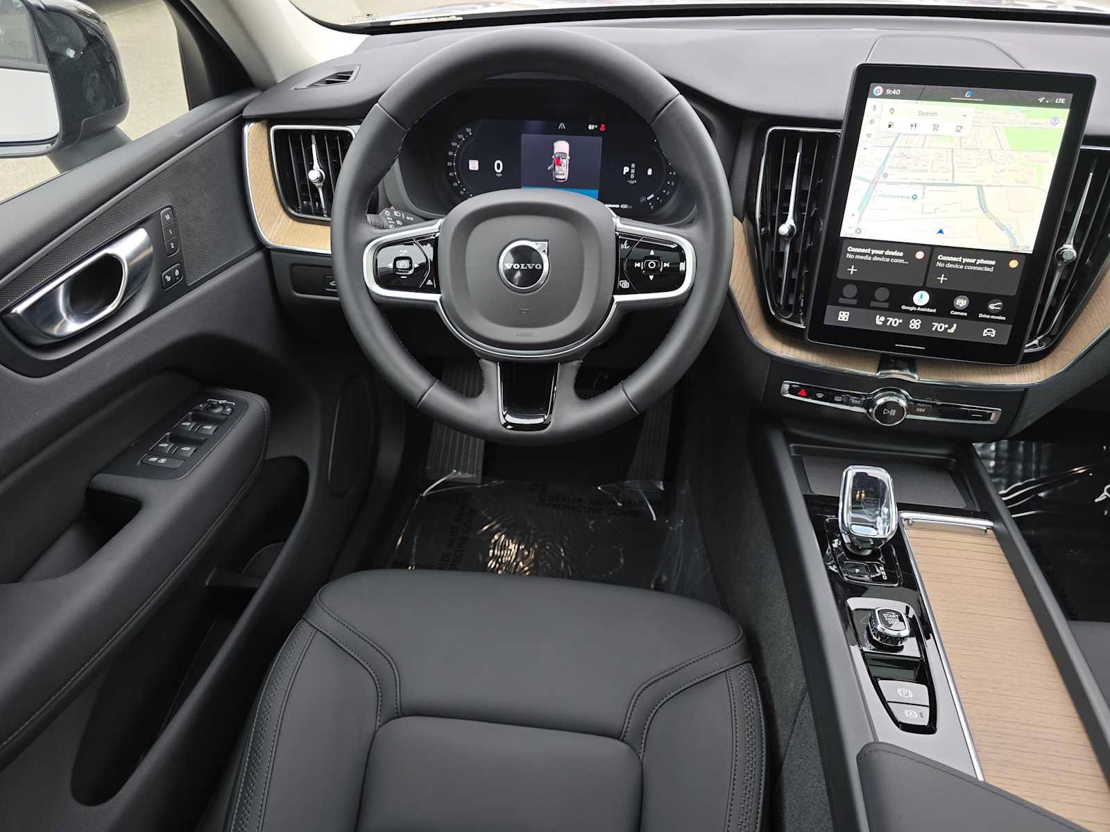 Used 2026 Volvo XC60 B5 Plus w/ Climate Package AWD/4WD image 17