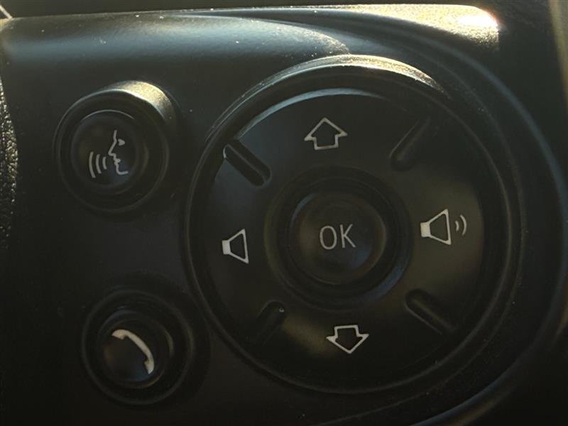 Used 2015 MINI Cooper 4-Door Hardtop FWD image 16