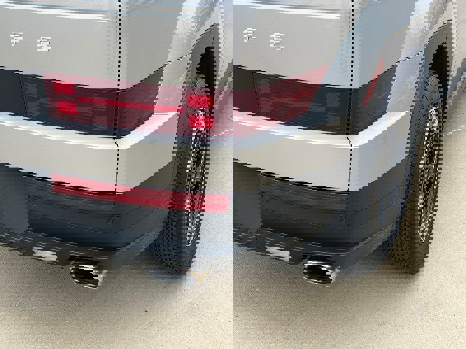 Used 2025 Hyundai Santa Fe SEL image 14