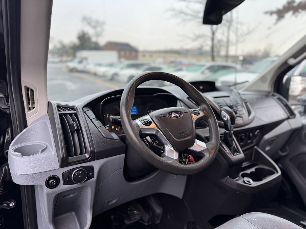 Used 2018 Ford Transit 250 148 Medium Roof image 7