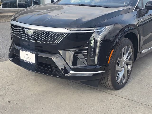 New 2026 Cadillac Optiq Luxury 1 RWD image 10