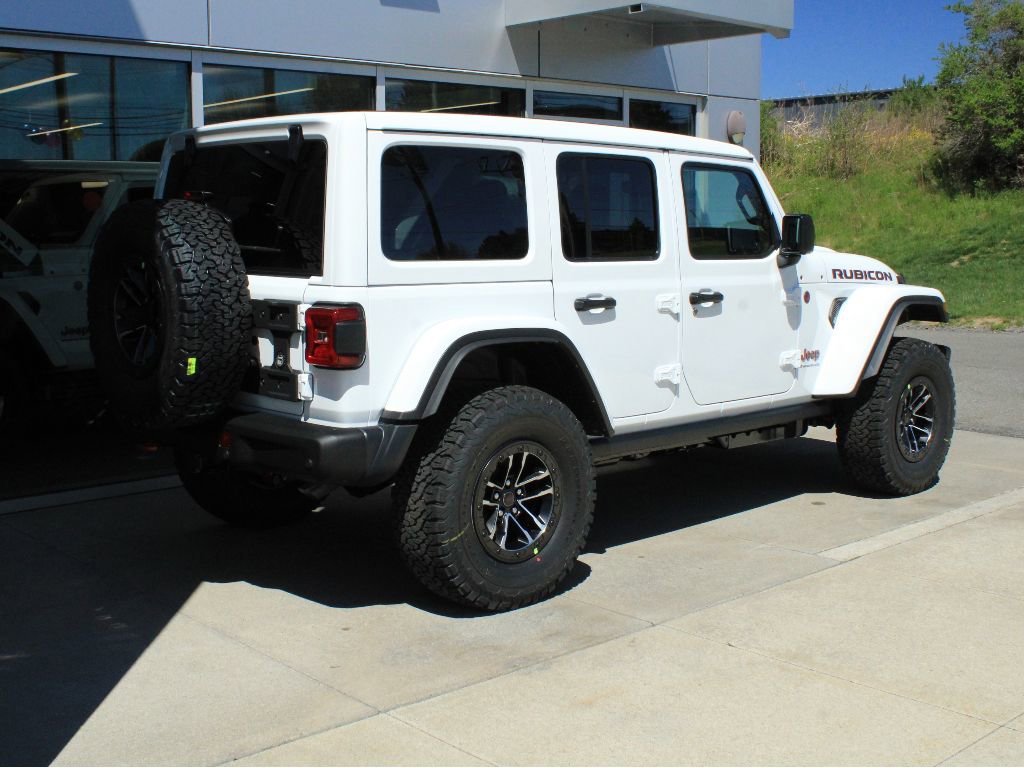 New 2026 Jeep Wrangler Unlimited Rubicon AWD/4WD image 8