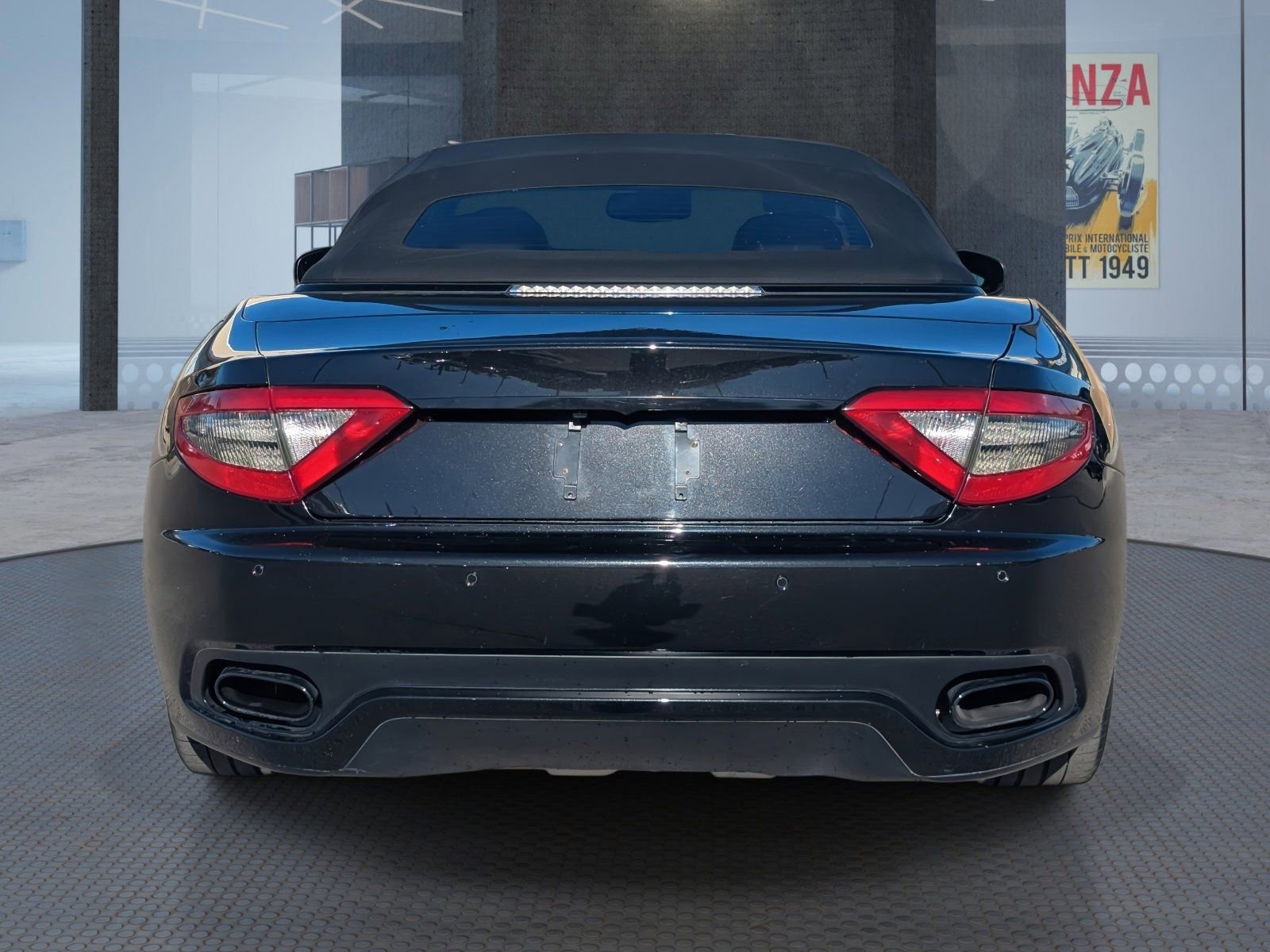Used 2015 Maserati GranTurismo Sport image 5