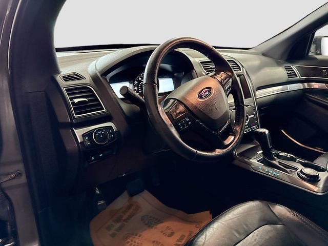 Used 2018 Ford Explorer Sport w/ Equipment Group 401A image 10