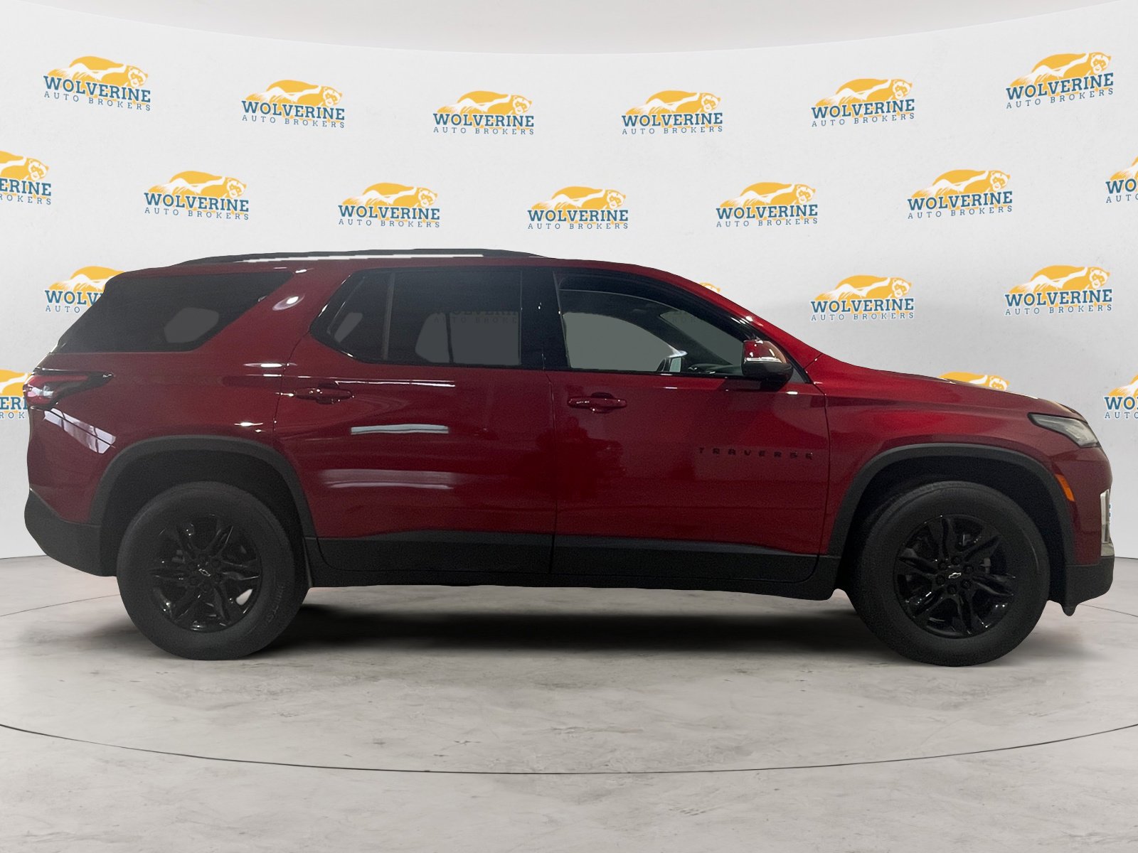 Used 2023 Chevrolet Traverse LT w/ Midnight/Sport Edition image 6