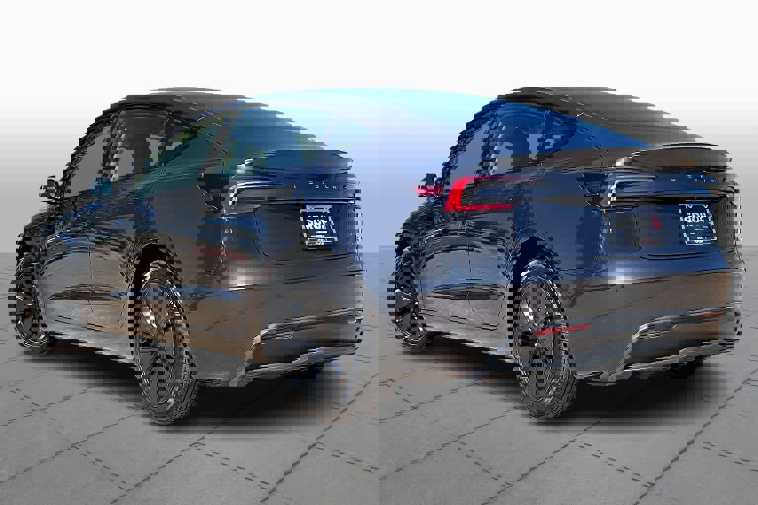 Used 2025 Tesla Model 3 Long Range image 11