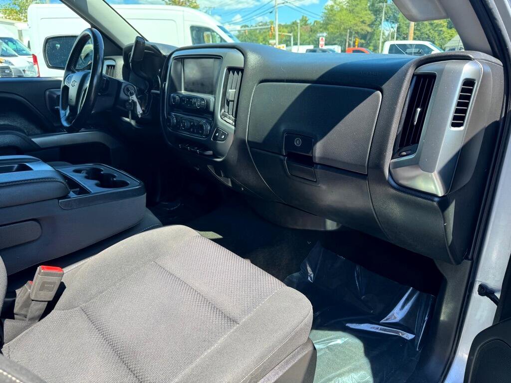 Used 2017 Chevrolet Silverado 1500 LT w/ All Star Edition image 15