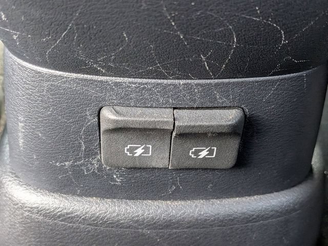 Used 2020 Nissan Kicks SR FWD image 19