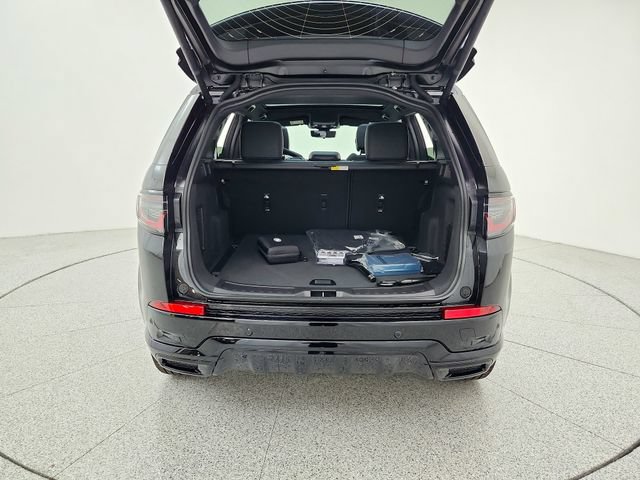 New 2026 Land Rover Discovery Sport Landmark AWD/4WD image 19