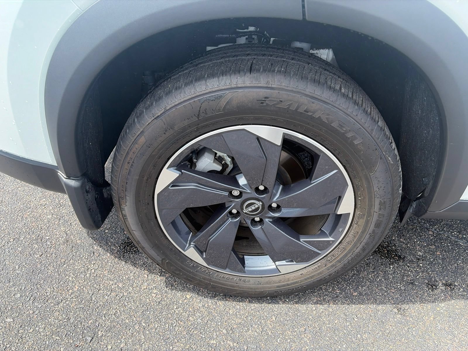 Used 2024 Nissan Rogue SV w/ SV Premium Package FWD image 10