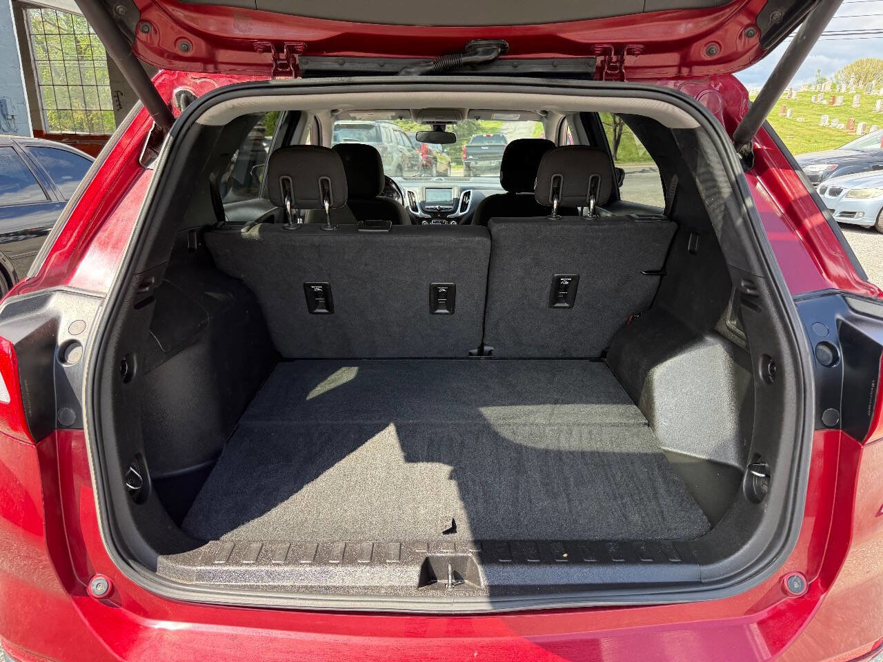 Used 2018 Chevrolet Equinox LT image 24