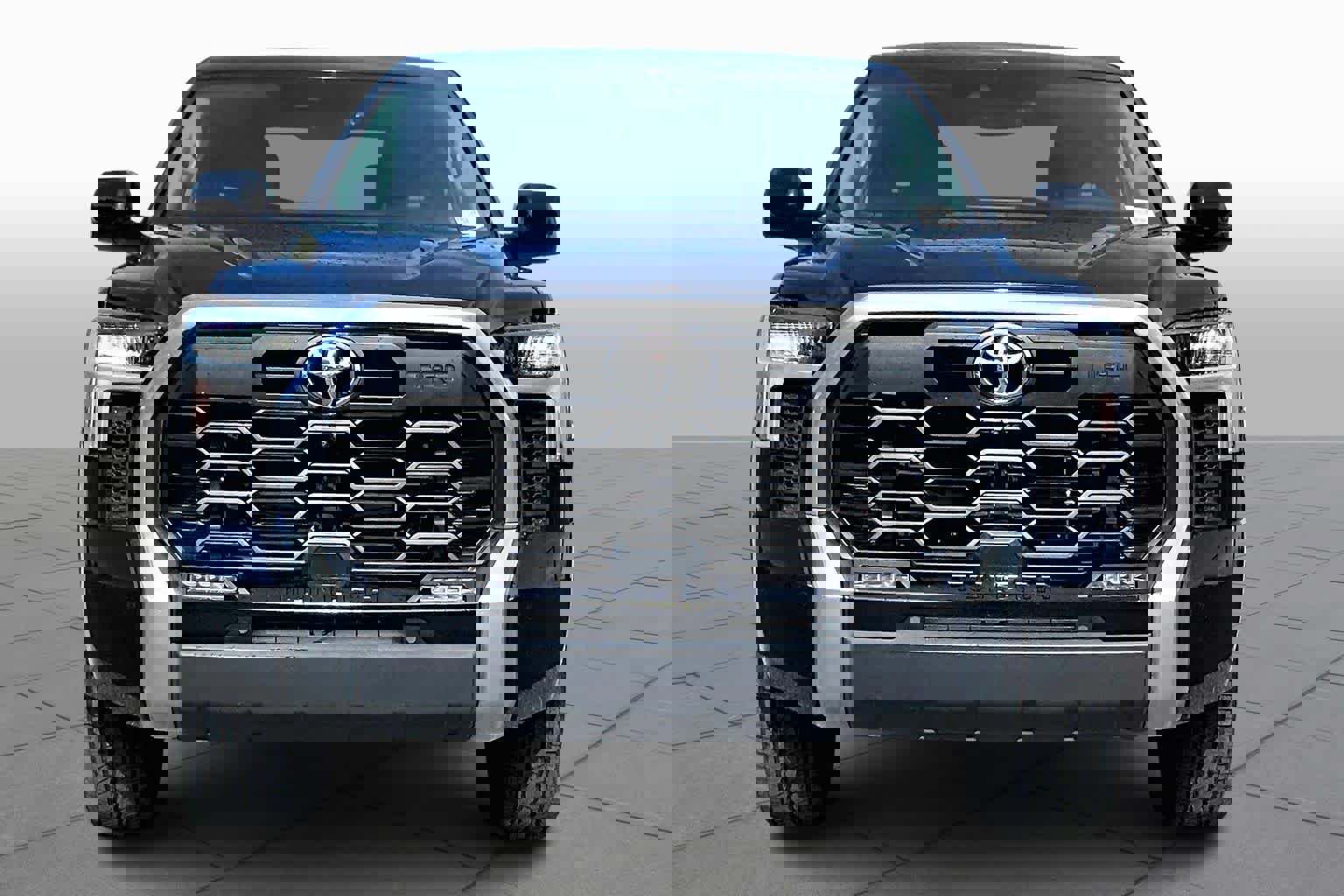 Used 2023 Toyota Tundra Limited w/ TRD Off-Road Package image 3