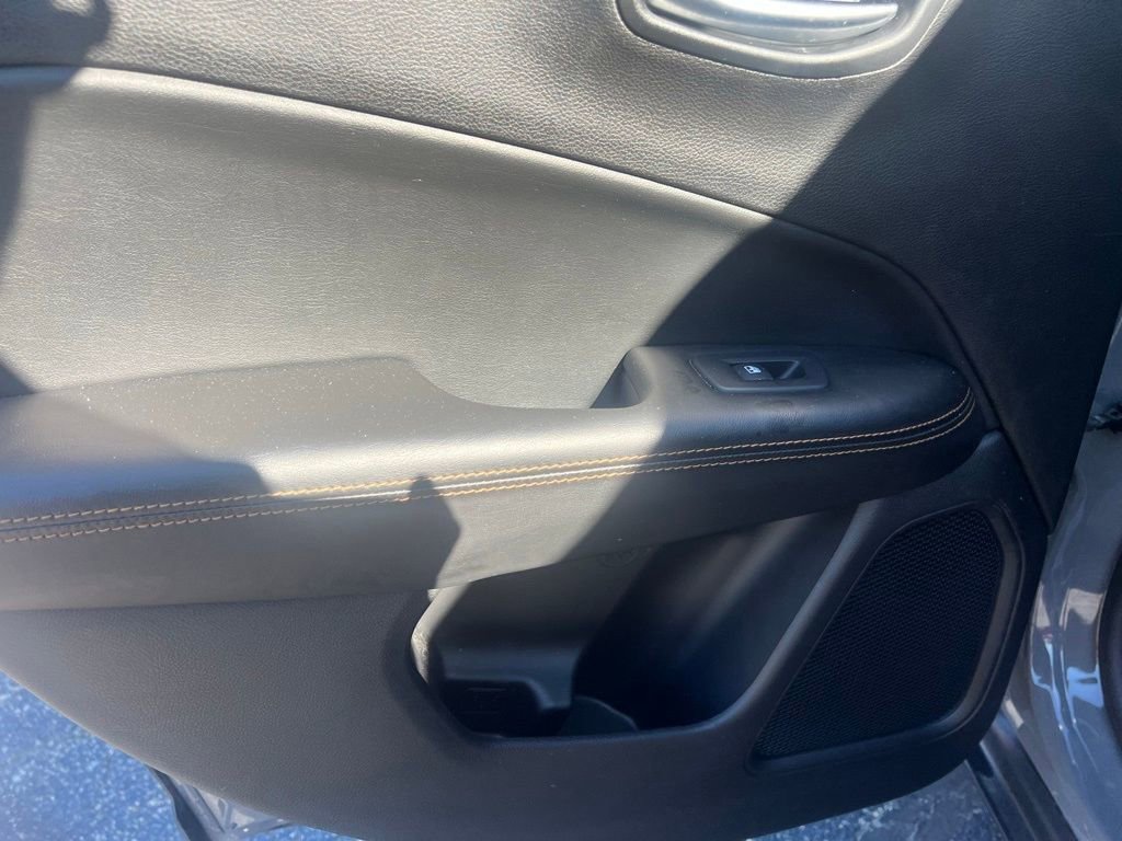 Used 2020 Jeep Compass Limited image 30