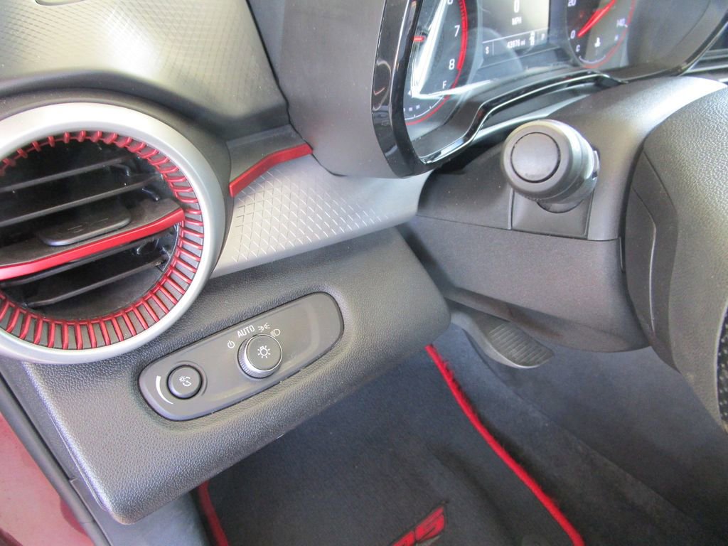 Used 2024 Chevrolet Trax RS w/ Driver Confidence Package FWD image 19
