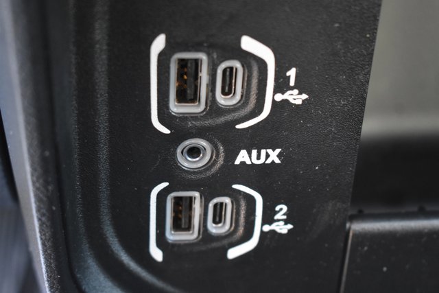 Used 2024 RAM 3500 Big Horn image 27