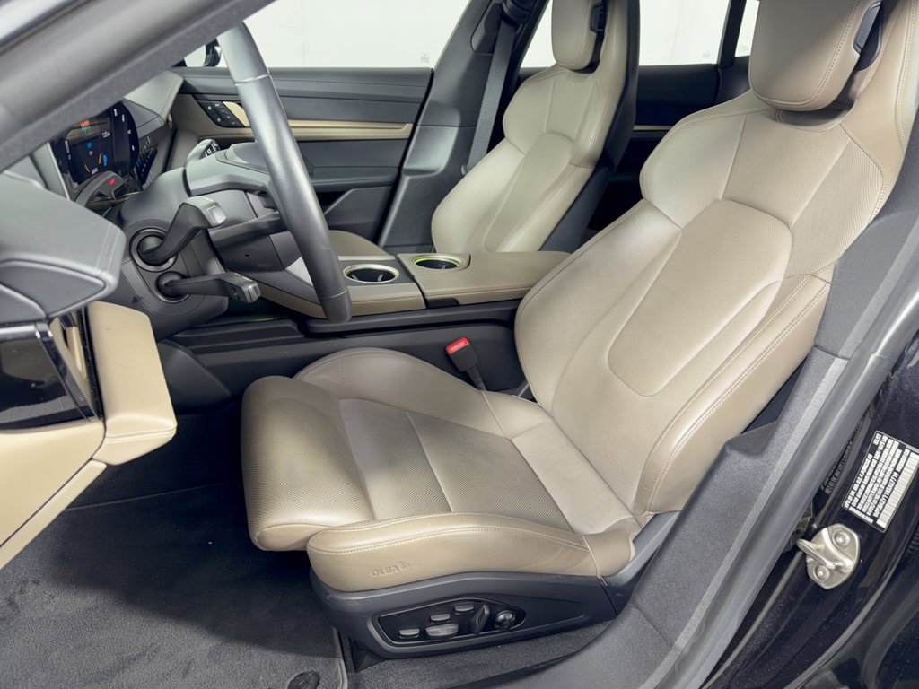 Certified 2022 Porsche Taycan 4 Cross Turismo AWD/4WD image 5