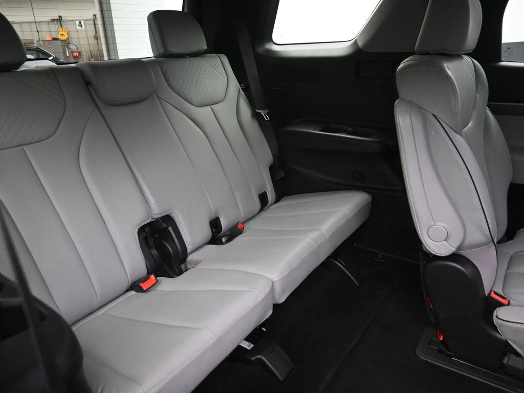 Used 2024 Hyundai Palisade SEL AWD/4WD image 9