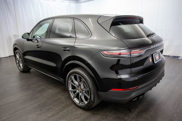 Used 2019 Porsche Cayenne S w/ Premium Plus Package image 11