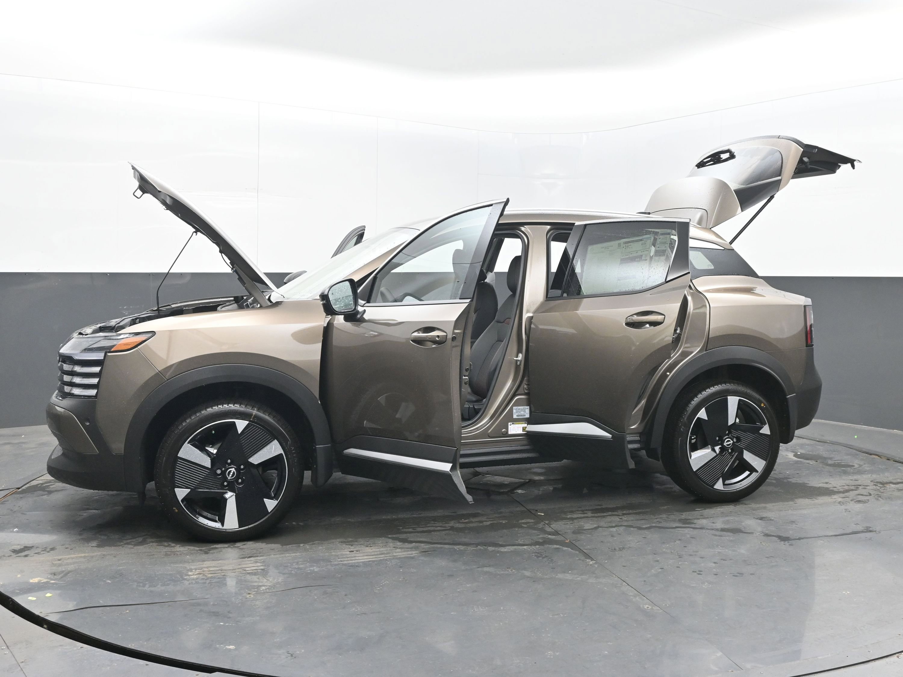 New 2026 Nissan Kicks SR FWD image 41