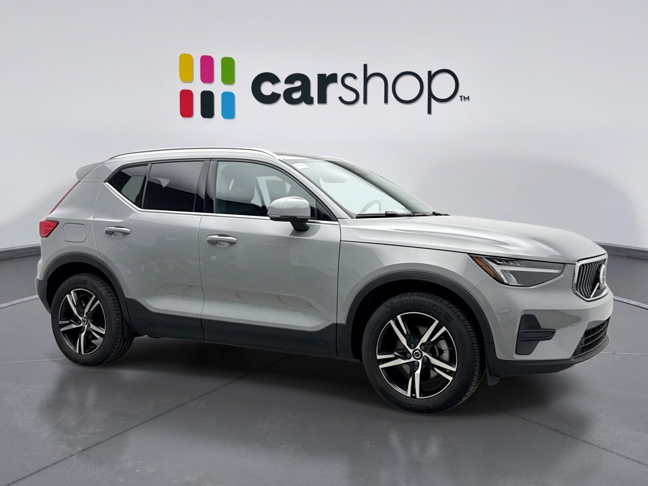 Used 2025 Volvo XC40 B5 Core image 7