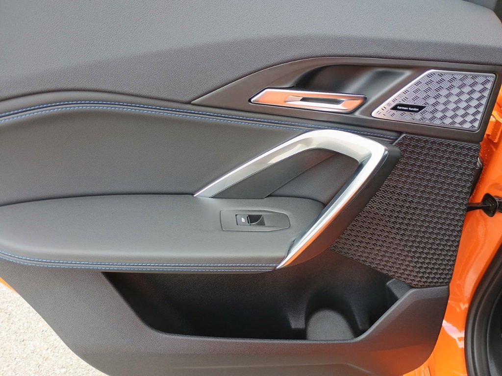 Used 2024 BMW X1 M35i w/ Premium Package image 15