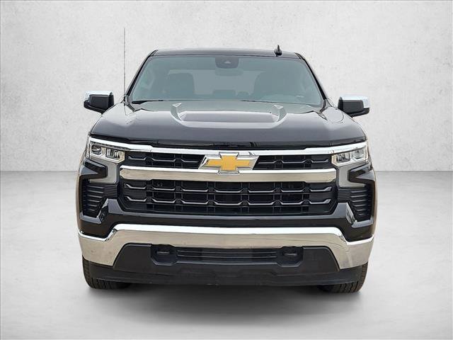 Used 2025 Chevrolet Silverado 1500 LT image 2