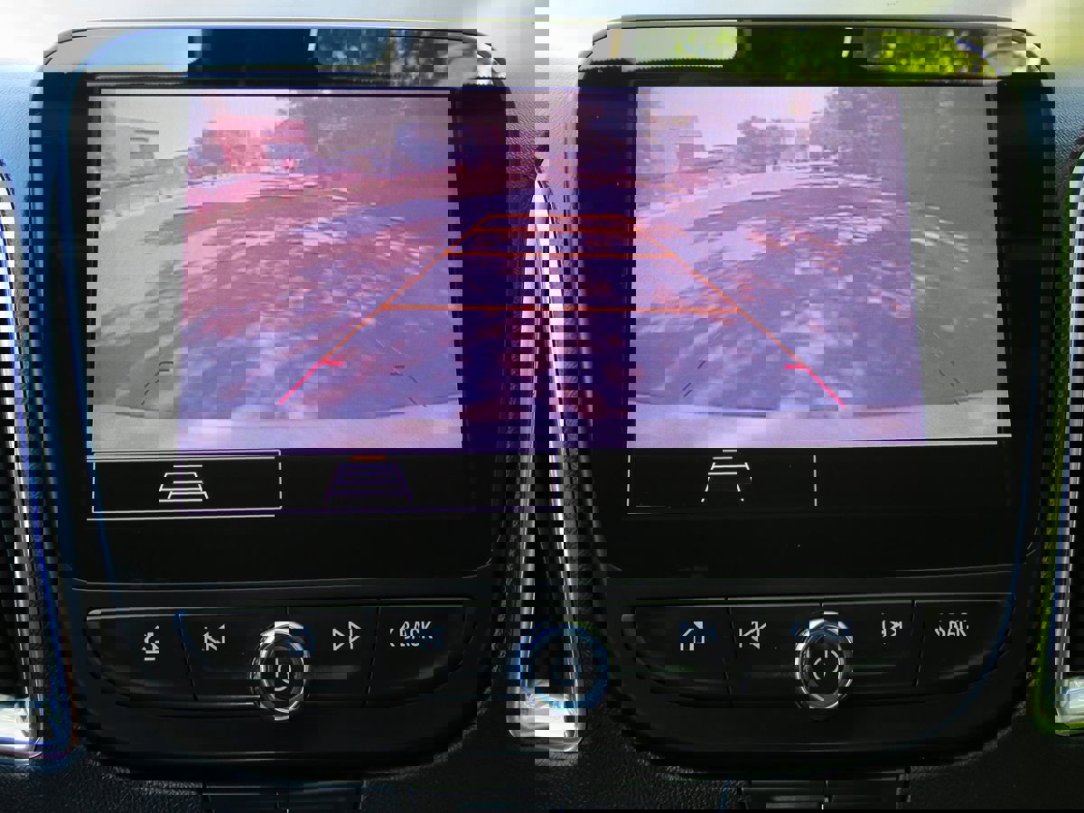 Used 2021 Chevrolet Malibu LT image 25