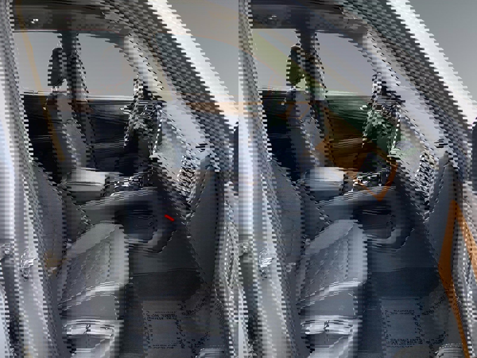 Used 2024 Volkswagen Atlas SE image 15