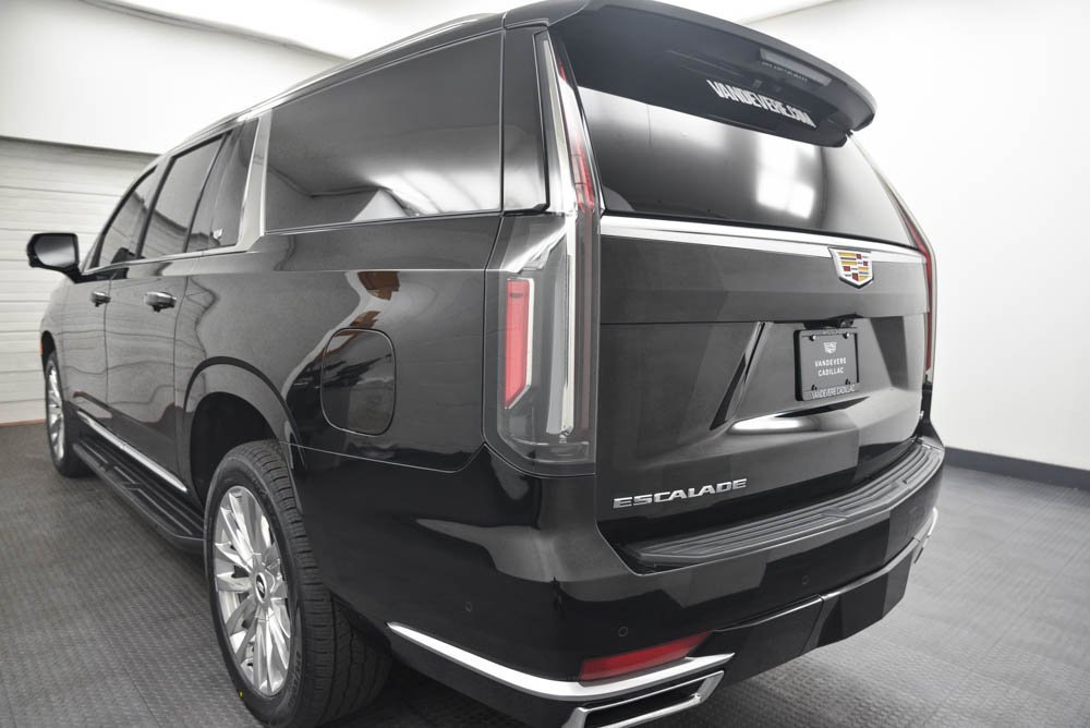 Certified 2023 Cadillac Escalade ESV Premium Luxury image 5