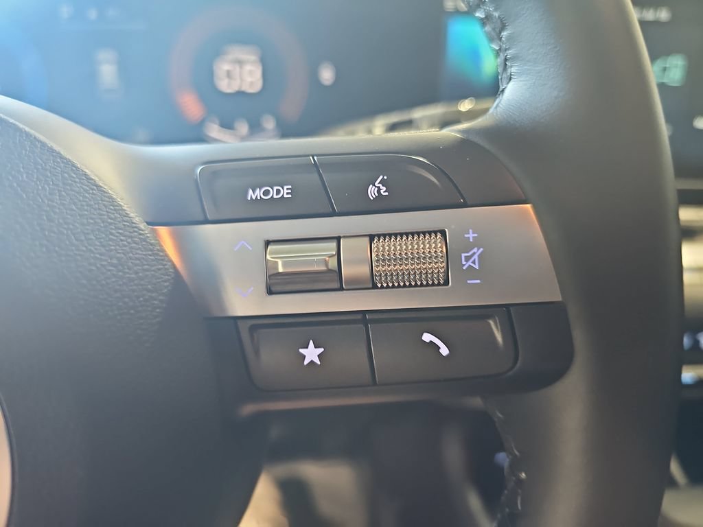 Used 2024 Hyundai Kona SEL AWD/4WD image 17