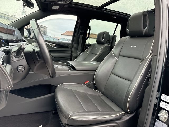 Used 2023 Cadillac Escalade Sport AWD/4WD image 11