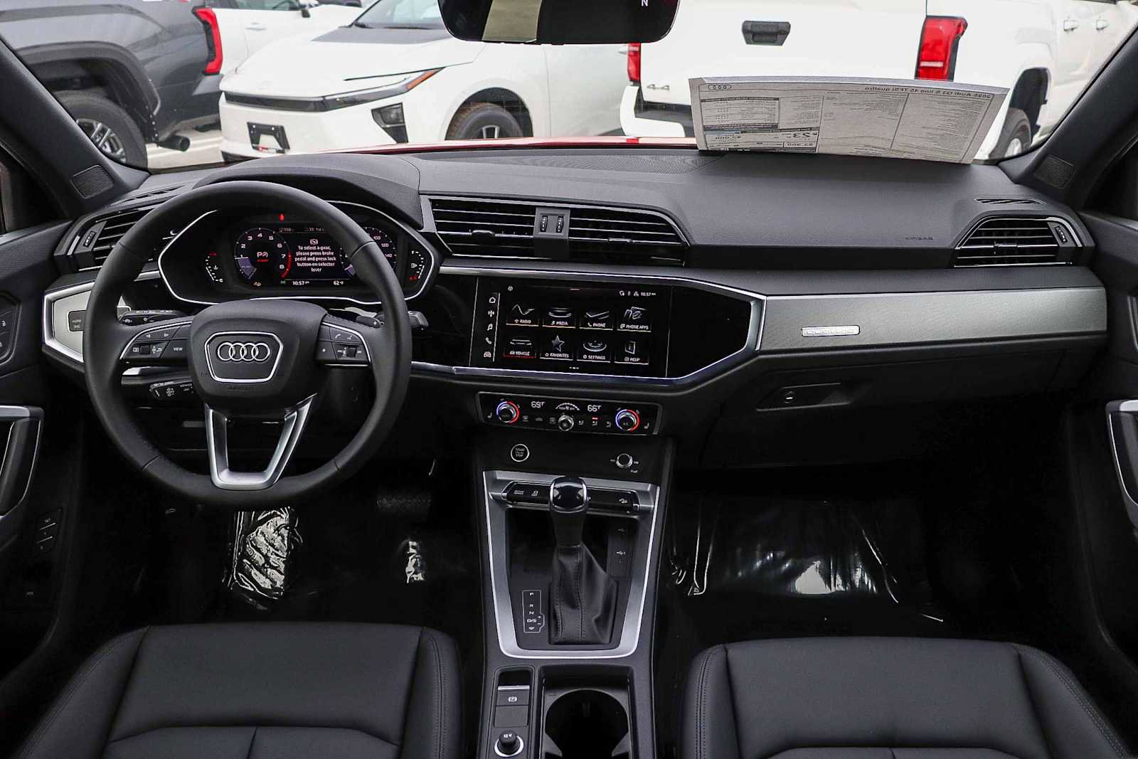 New 2025 Audi Q3 2.0T Premium image 14