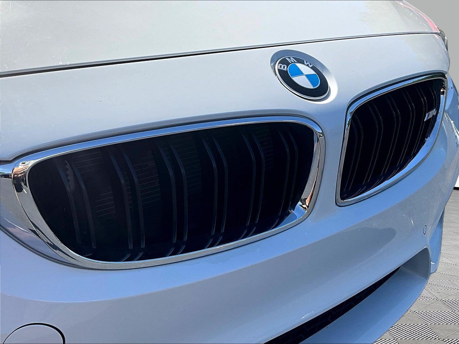 Used 2020 BMW M4 Convertible RWD image 33