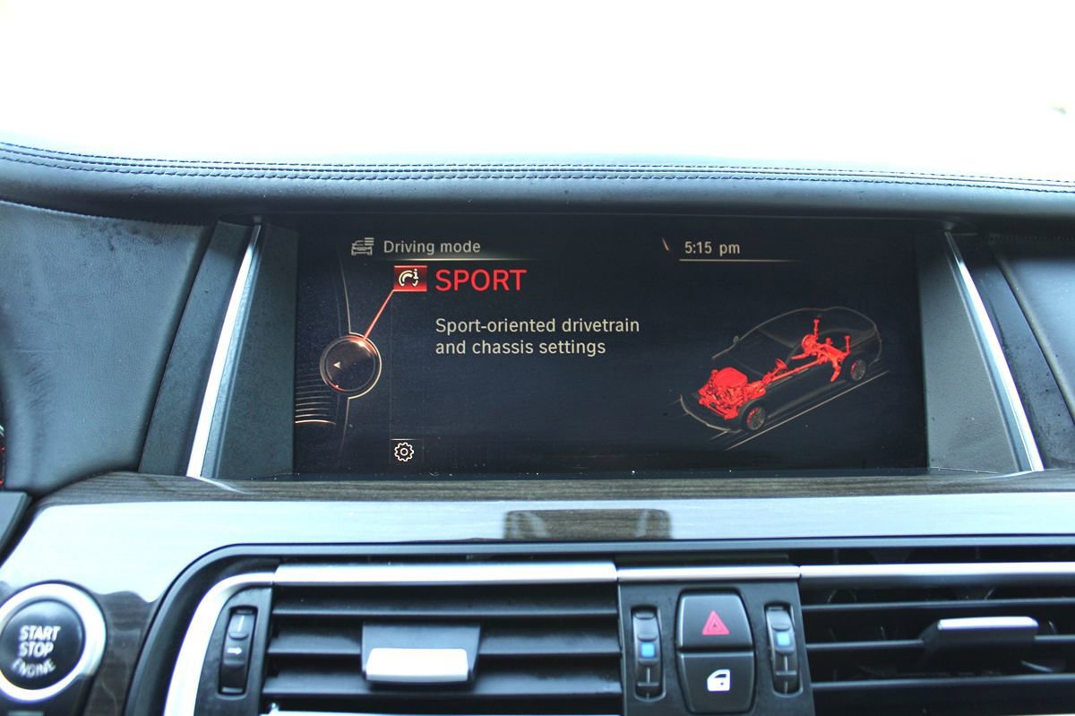 Used 2015 BMW 750Li RWD image 23