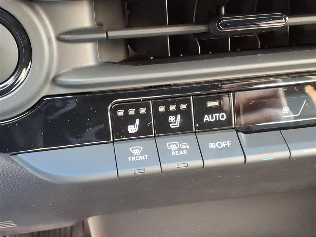 New 2026 Toyota Crown Signia image 18