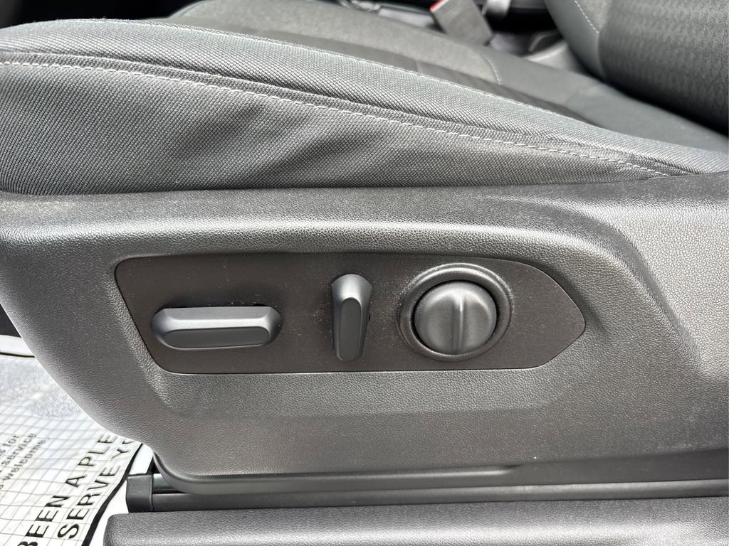 Used 2020 Chevrolet Silverado 1500 LT w/ All-Star Edition image 35