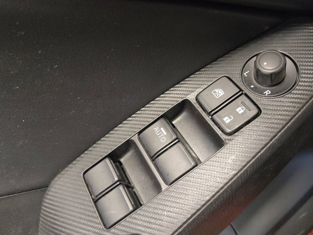 Used 2014 MAZDA MAZDA3 s Grand Touring image 27