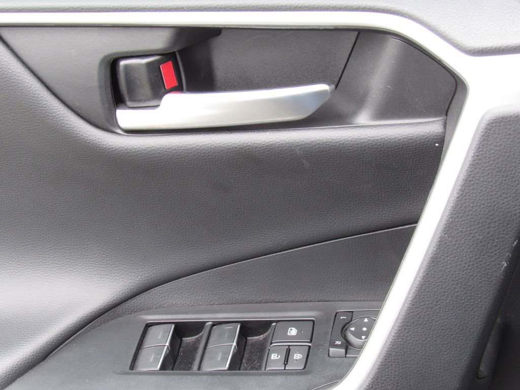 Certified 2023 Toyota RAV4 XSE AWD/4WD image 34