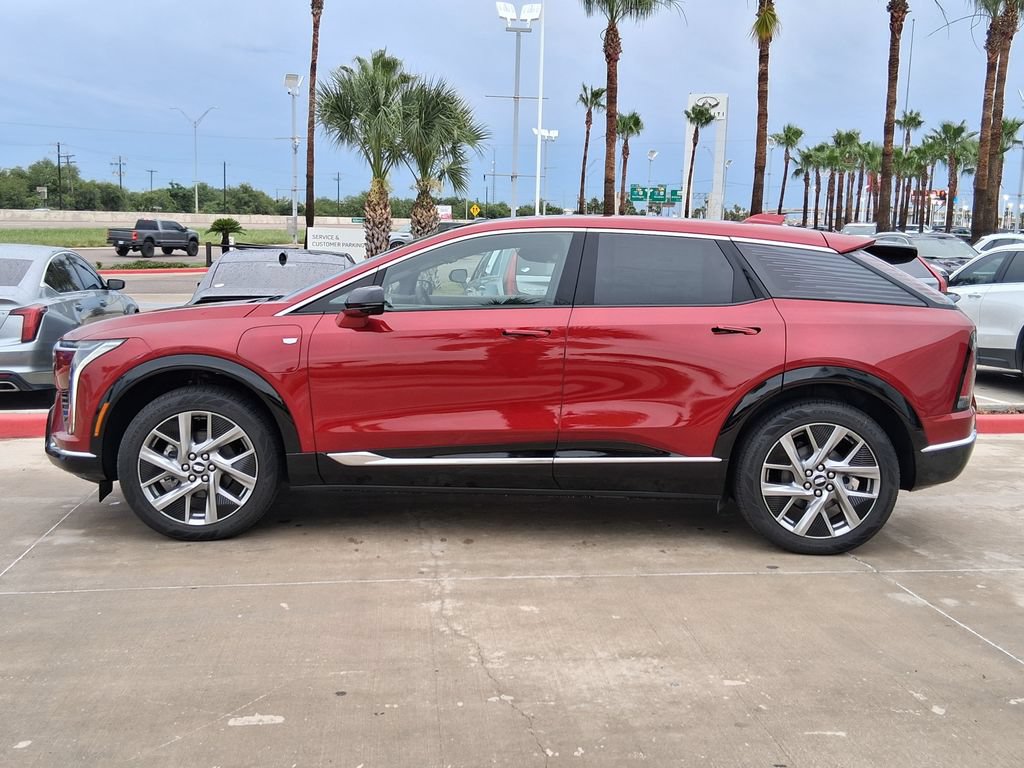 New 2026 Cadillac Optiq Luxury 1 RWD image 3