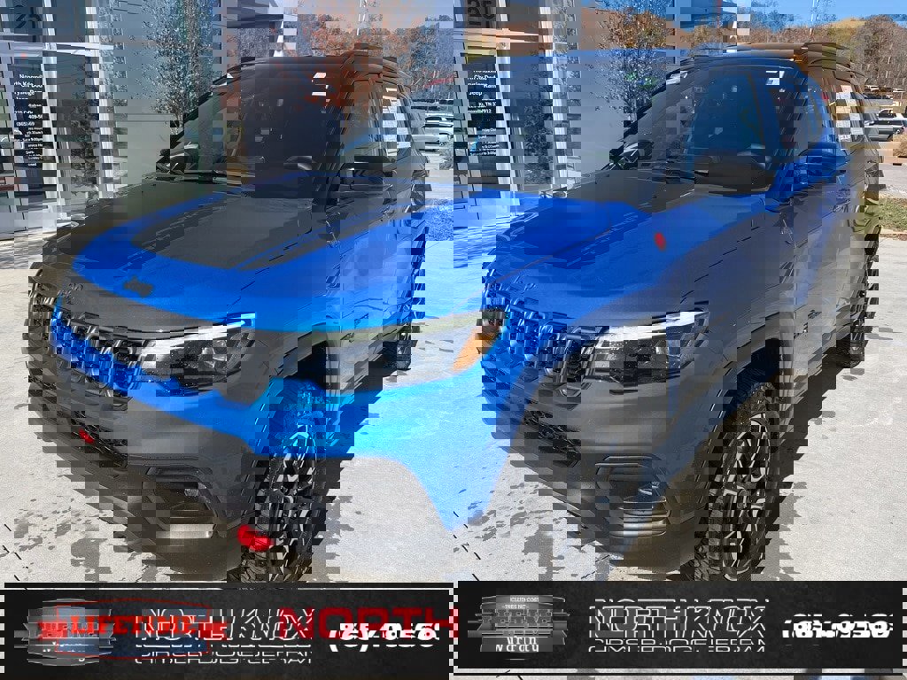 Used 2025 Jeep Compass Trailhawk w/ Trailhawk Elite Group image 1