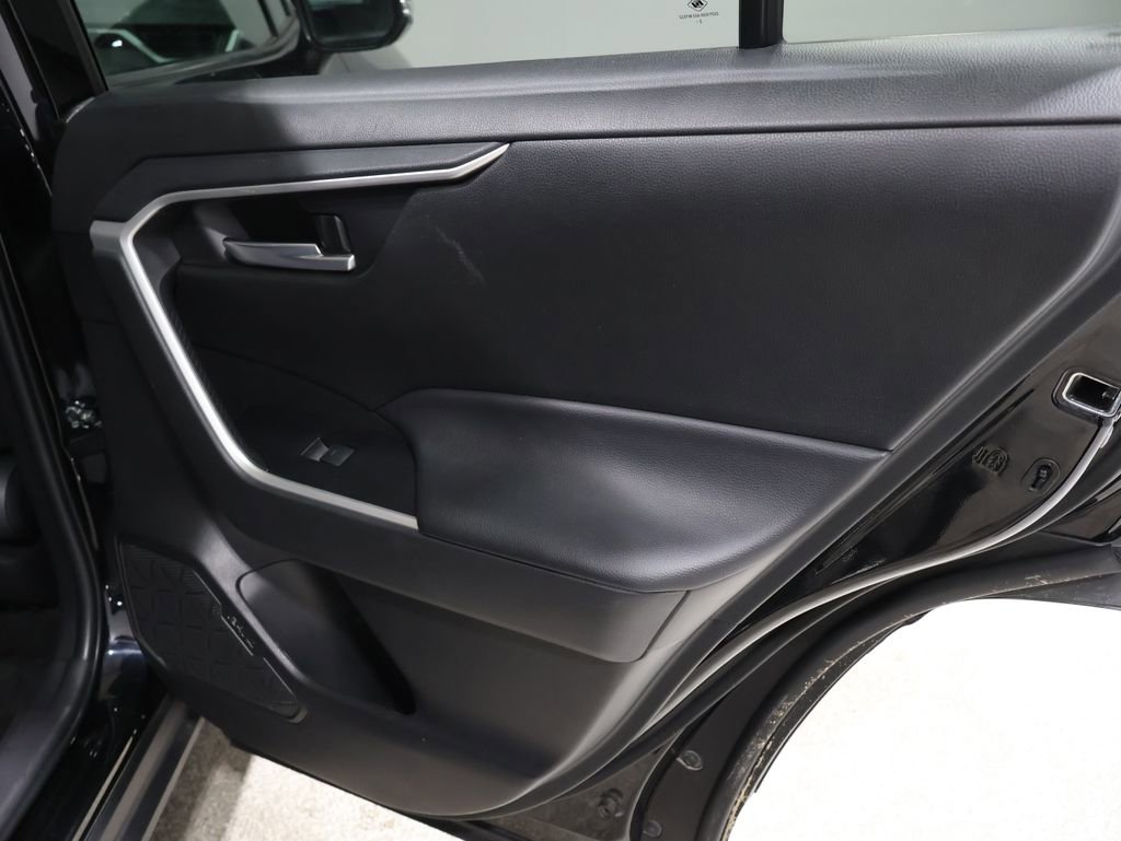 Used 2024 Toyota RAV4 XLE image 21