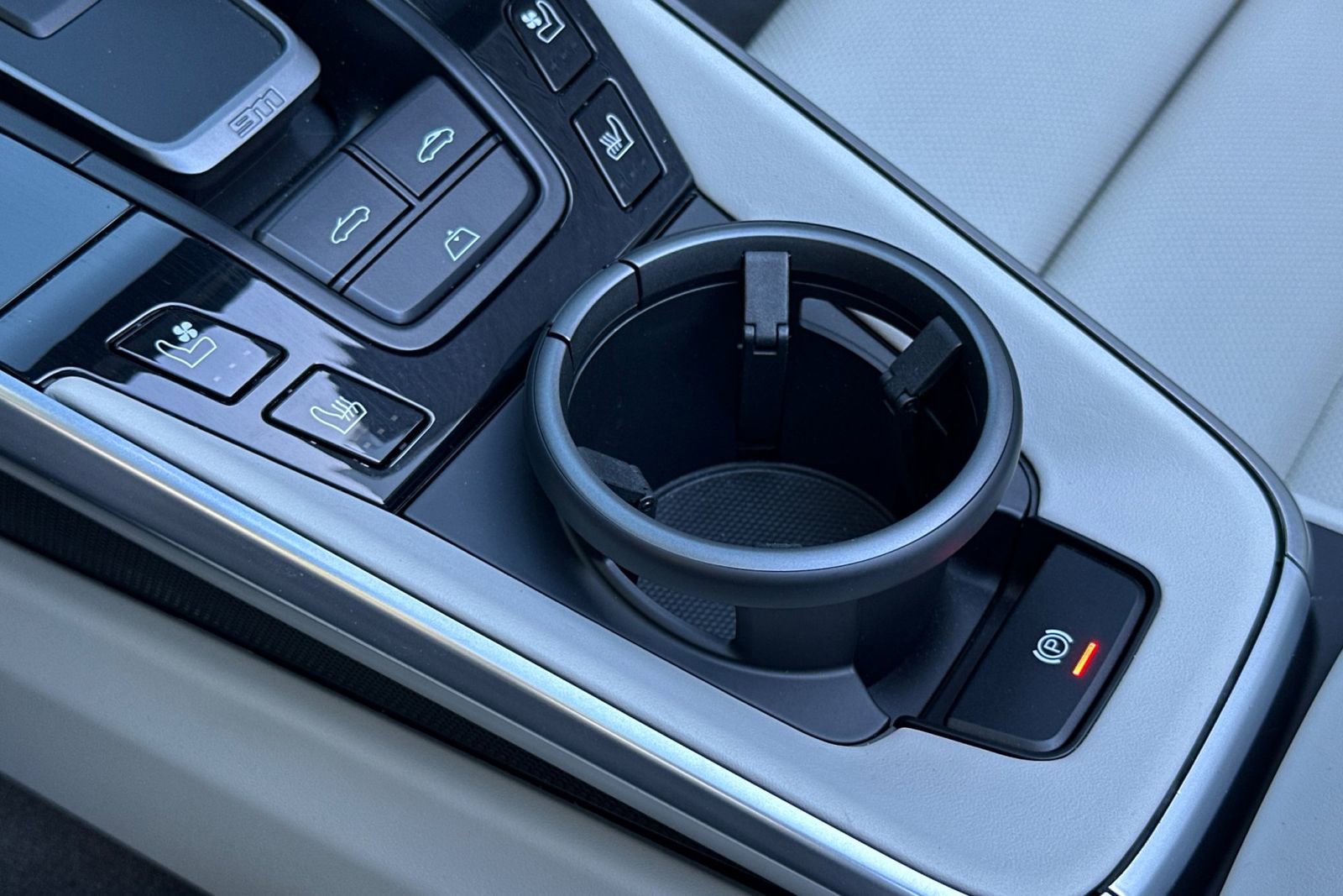 Used 2022 Porsche 911 Turbo S image 26