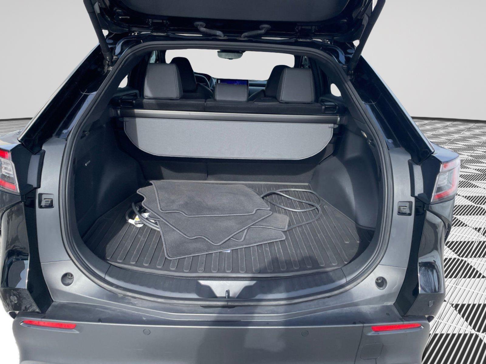 Certified 2024 Subaru Solterra Touring w/ Touring Package image 6