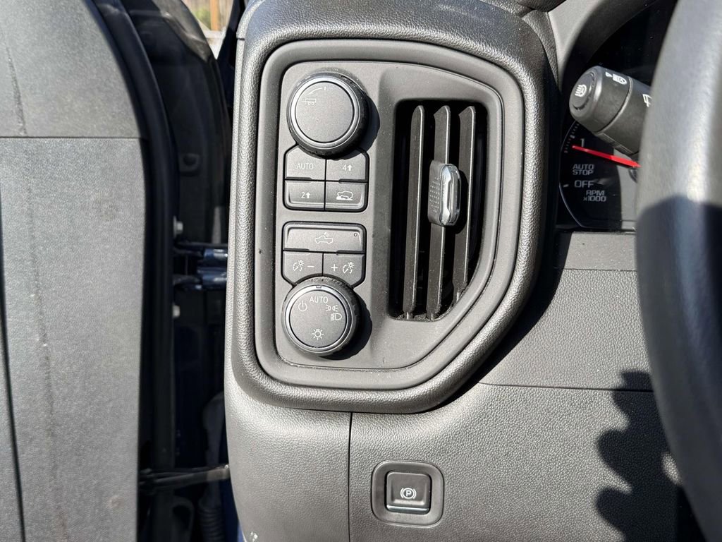 Used 2022 Chevrolet Silverado 1500 Custom image 29