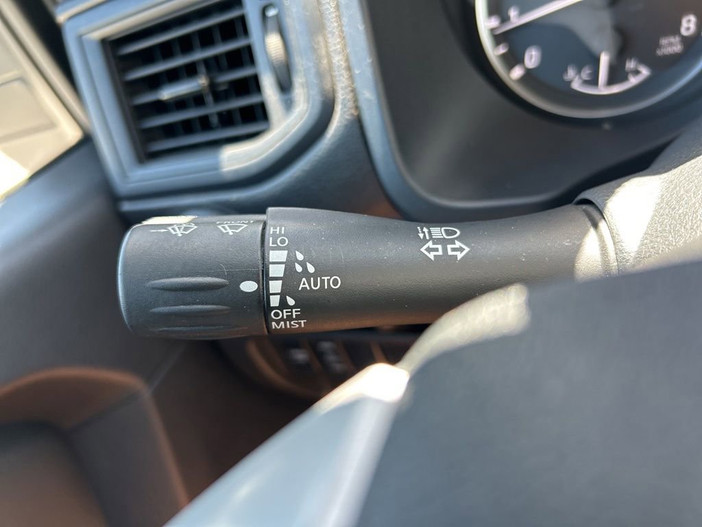 Certified 2024 Nissan Titan SV w/ SV Convenience Package image 29