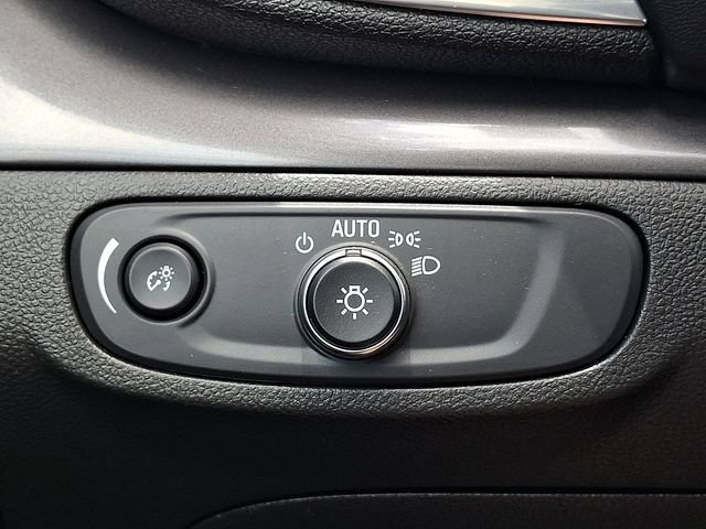 Used 2019 Buick Encore Preferred w/ Safety Package FWD image 25