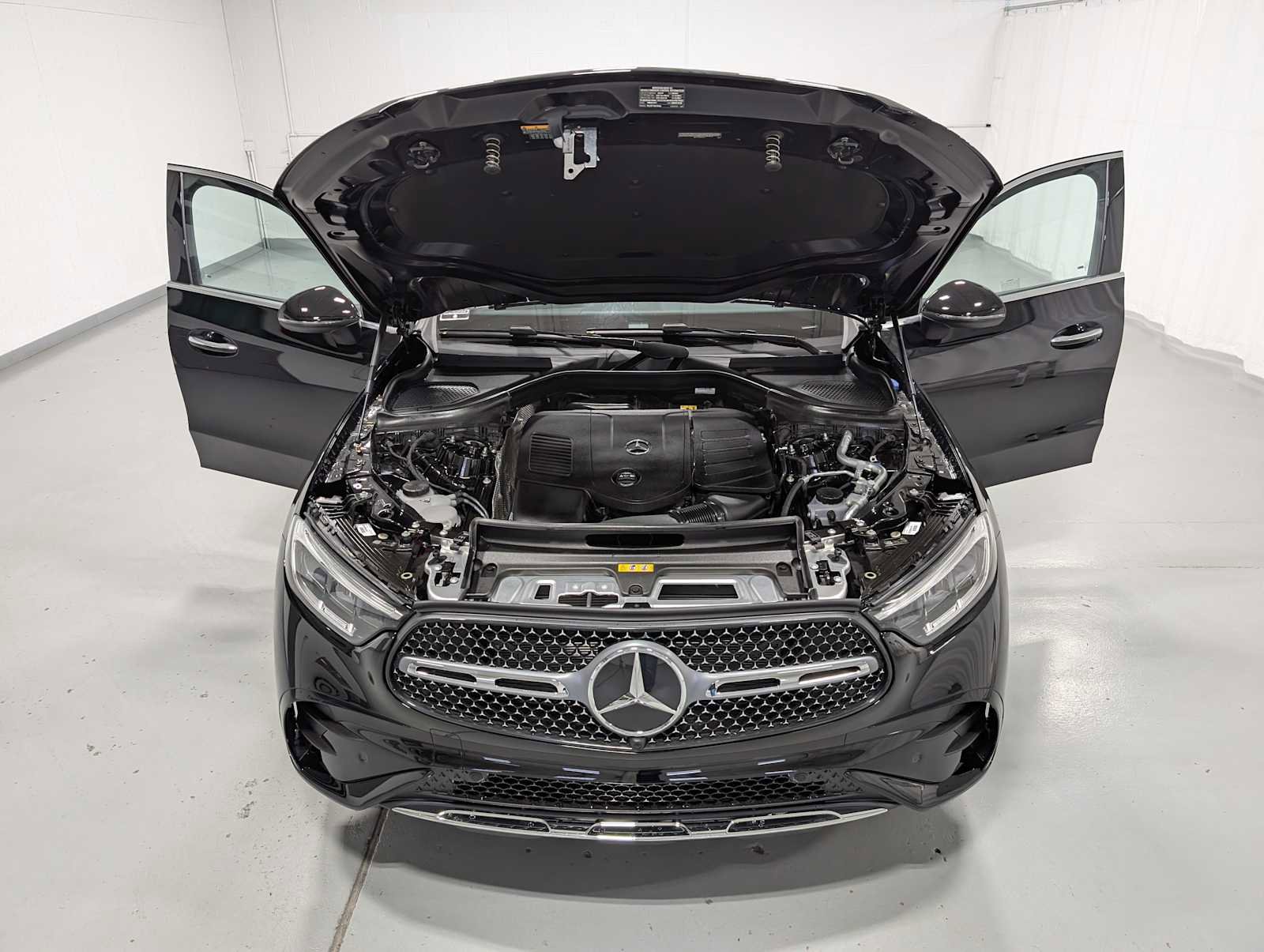 New 2026 Mercedes-Benz GLC 300 4MATIC image 11