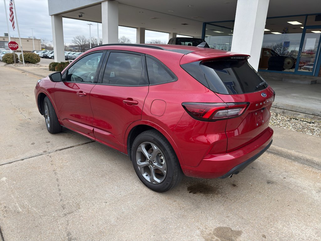 Used 2024 Ford Escape ST-Line image 8