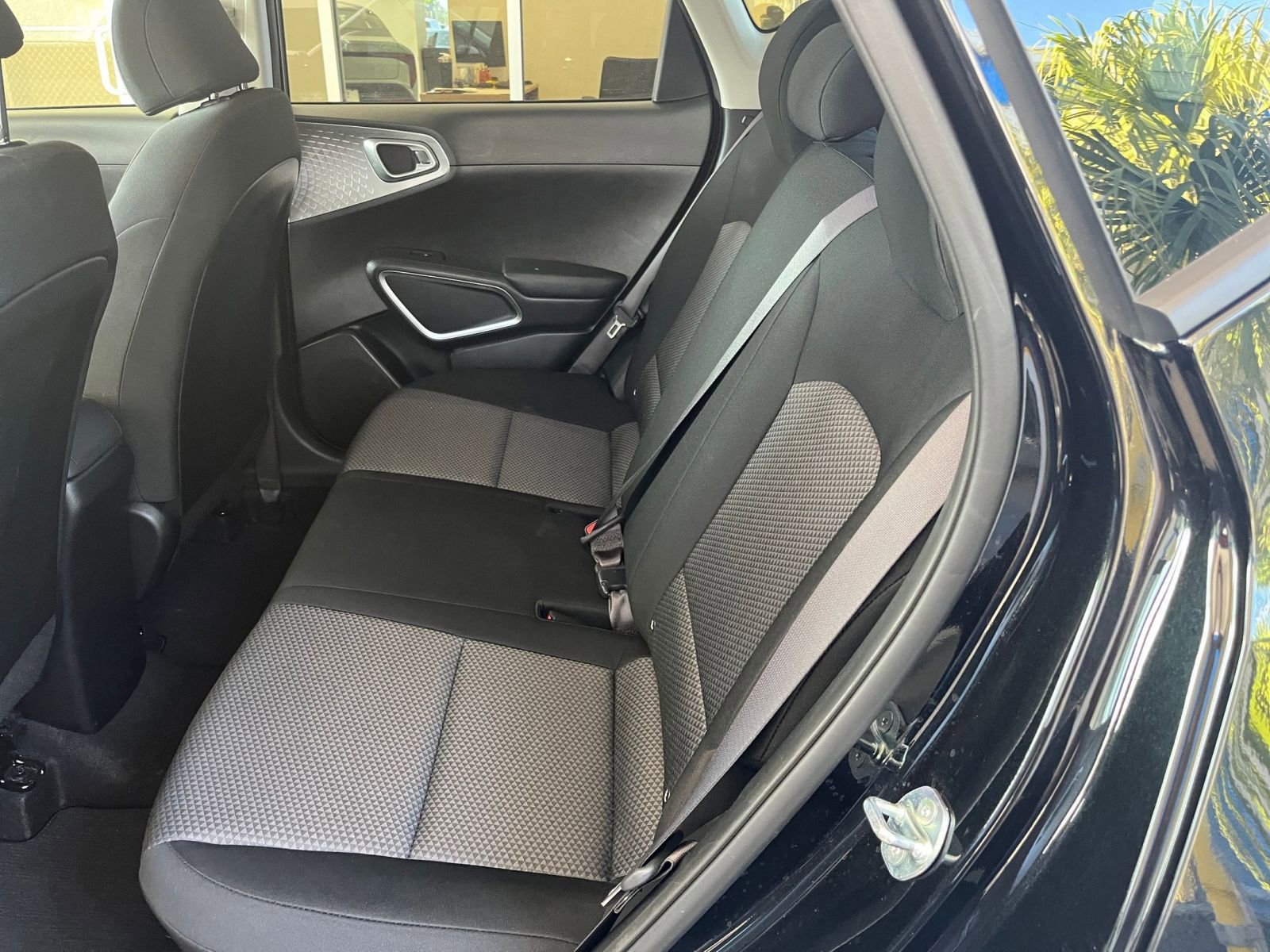 Used 2025 Kia Soul LX w/ LX Technology Package image 23