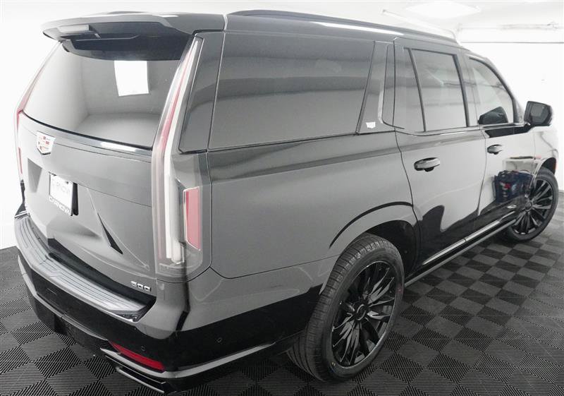 Used 2021 Cadillac Escalade Premium Luxury w/ Driver Assist Tech Package image 8